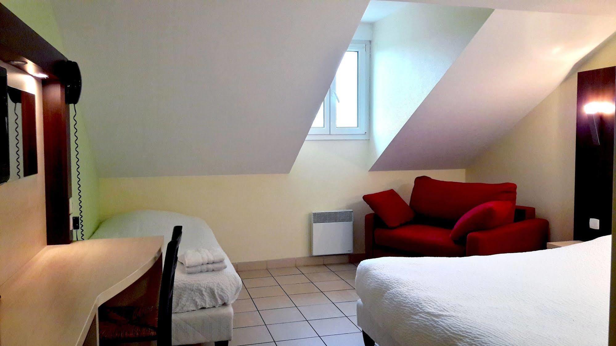 Logis Jum'Hotel Saints-Geosmes Exterior foto